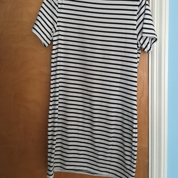 T shirt dress - Picture 2 of 2